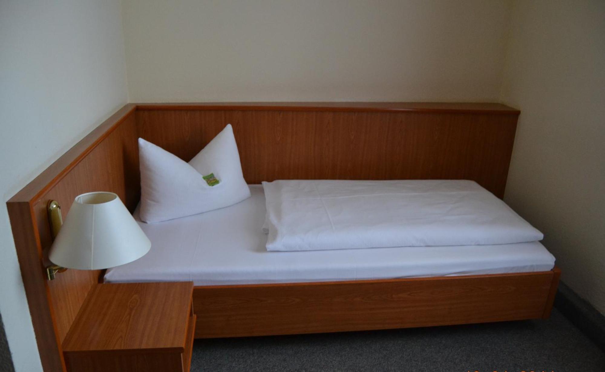 Hotel Anker Saalfeld Saale Pokoj fotografie