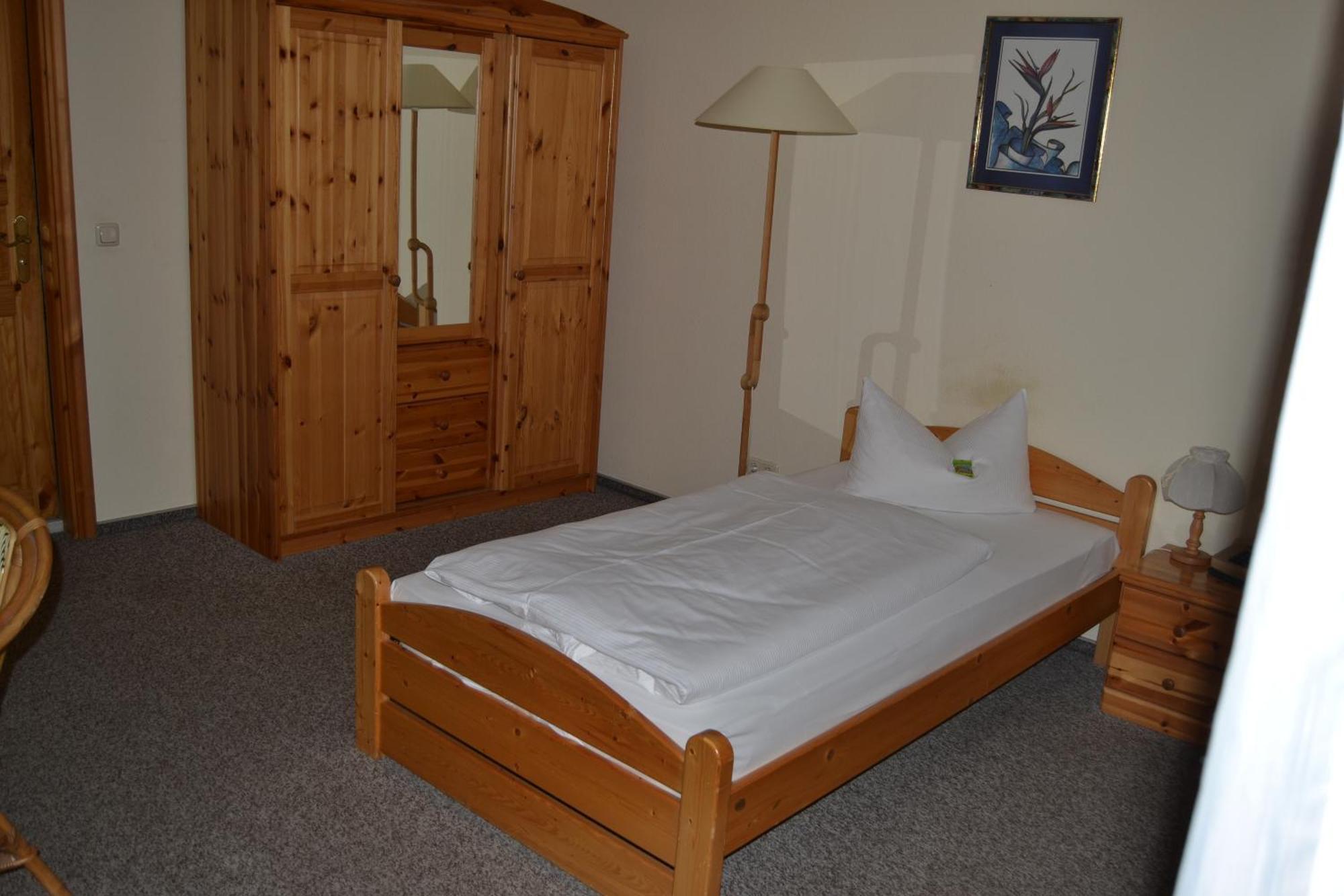 Hotel Anker Saalfeld Saale Pokoj fotografie